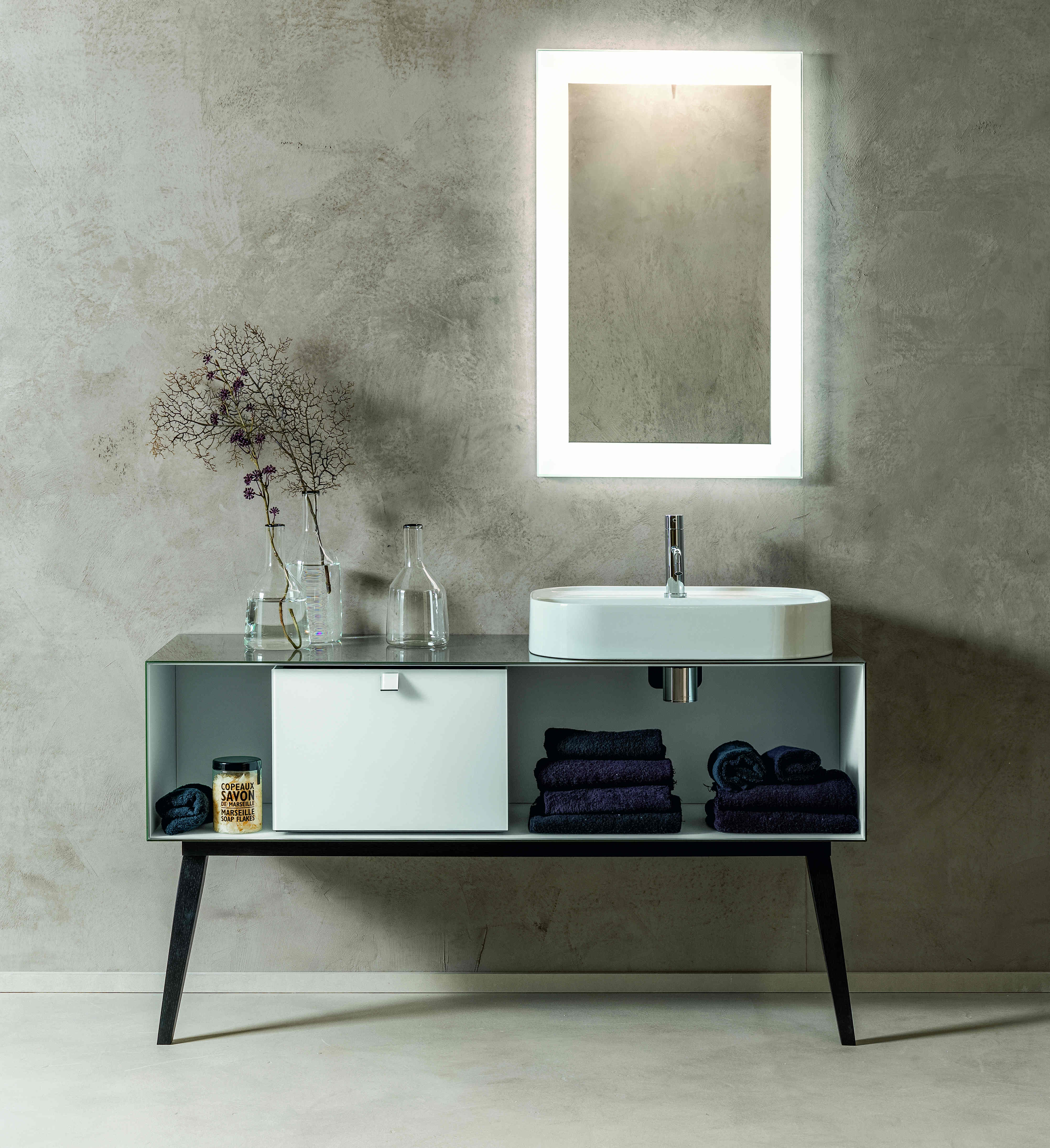 Mobile bagno a terra moderno Caravaggio effetto decapè, misura cm 90, con  specchio e applique, lavabo e colonna Arredobagno e Cucine s.r.l.s.