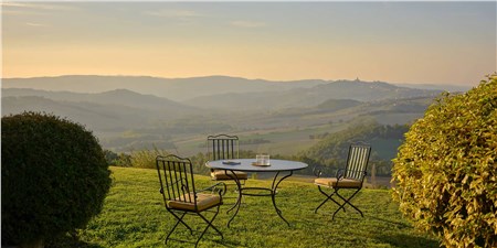 Unopiù Eleganza e Comfort per il Tuo Giardino e la Tua Piscina